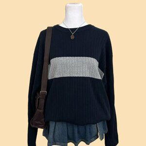 Navy blue 90s Gap oversized sweater with grey stripe detailing